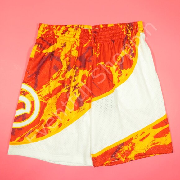 Mitchell & Ness Atlanta Hawks Shorts Mens L Red Multi Basketball Fire New - Picture 2 of 7